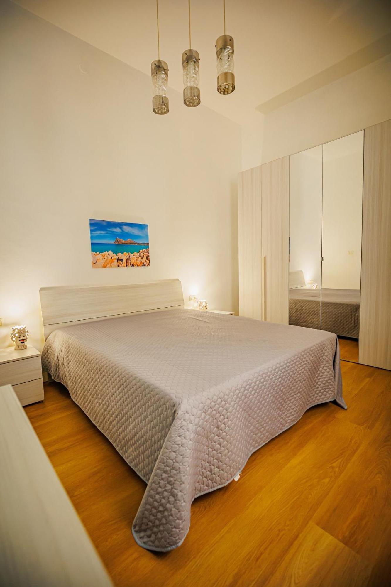 Attracco Apartment Trapani Esterno foto